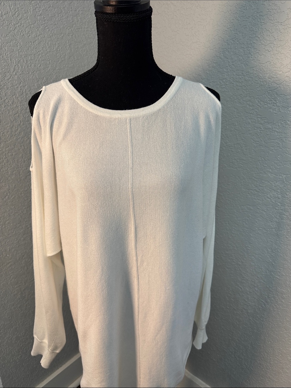99 Jane Street Women’s White Cold-Shoulder Long Sleeve Top